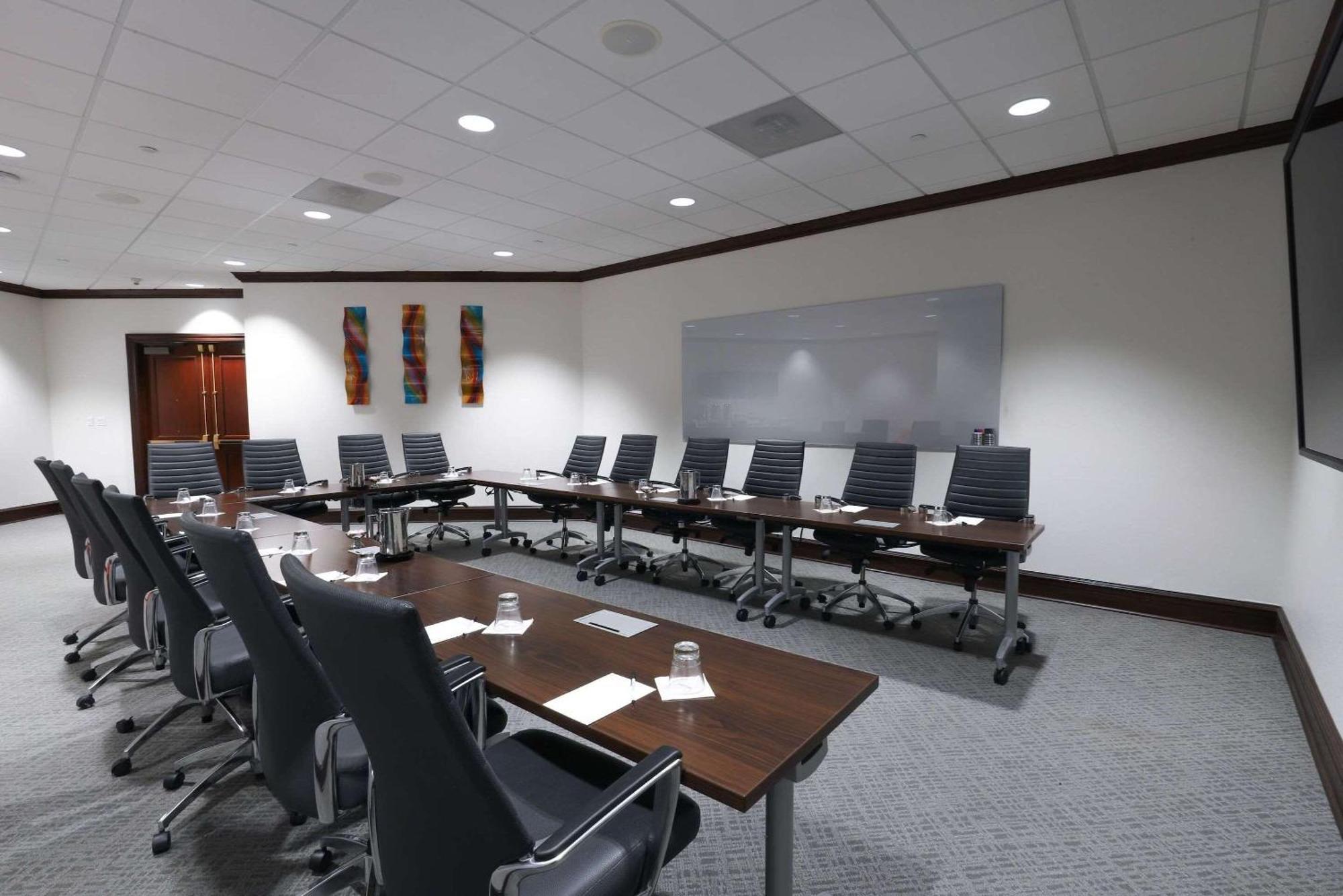 Radisson Plaza Hotel And Suites Kalamazoo Dış mekan fotoğraf