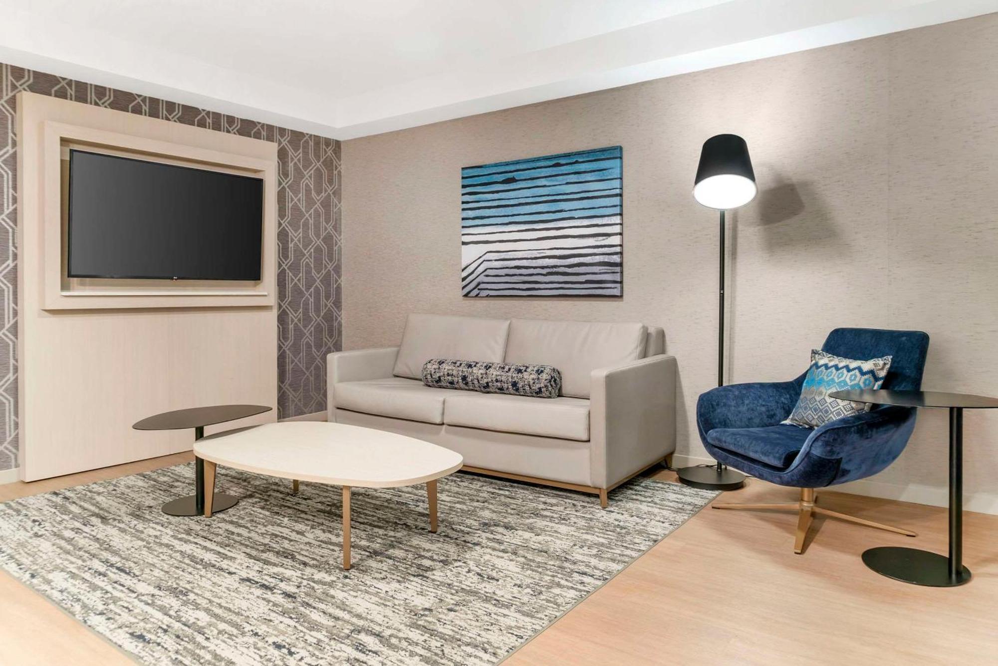 Radisson Plaza Hotel And Suites Kalamazoo Dış mekan fotoğraf