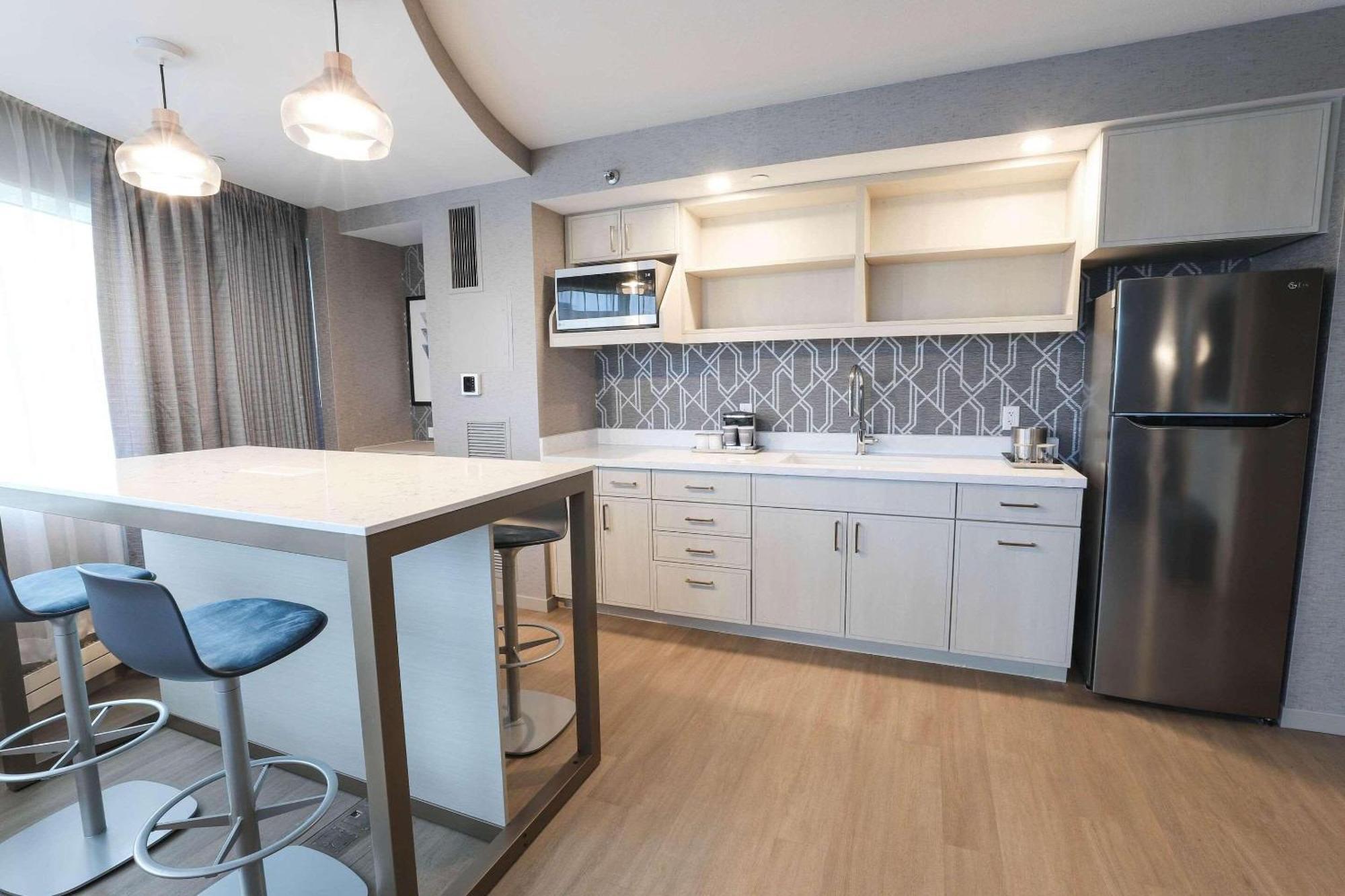 Radisson Plaza Hotel And Suites Kalamazoo Dış mekan fotoğraf