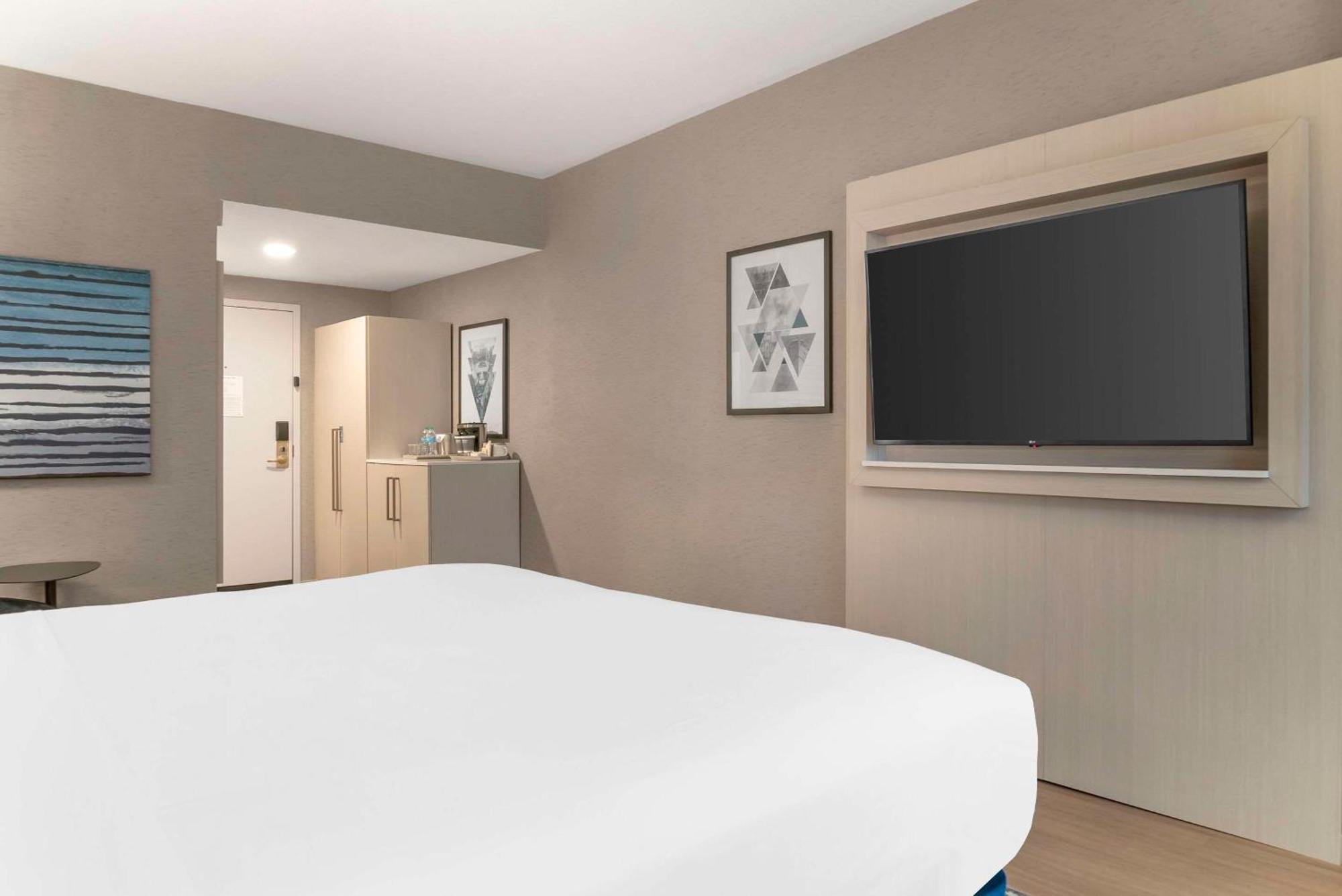 Radisson Plaza Hotel And Suites Kalamazoo Dış mekan fotoğraf